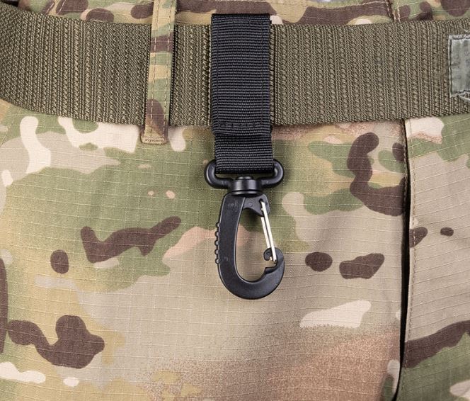 Mil-tec Karabinhage i bæltestrop