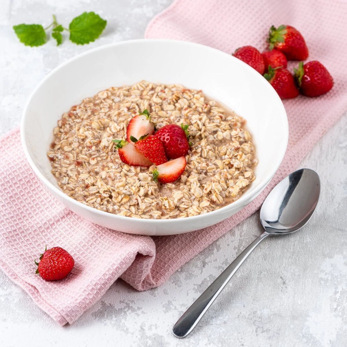Food Force - Jordbær Müsli 100g (371 kcal) fra Food Force - billede nr. 2 hos GrejFreak.dk