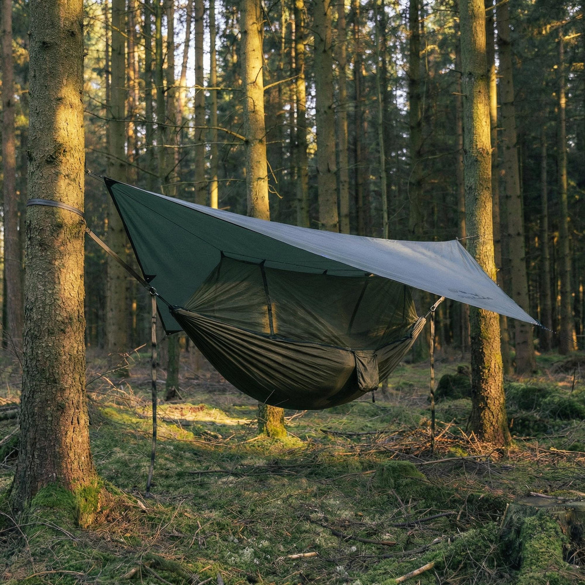 Sunny Hiker - Suspender Hængekøje m. Myggenet inkl. Tarp