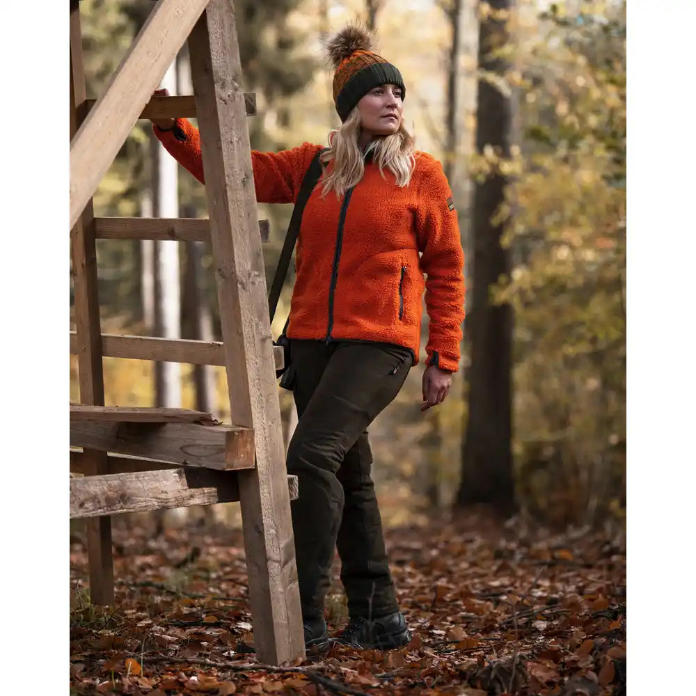 Parforce - Vinterhue med kvast