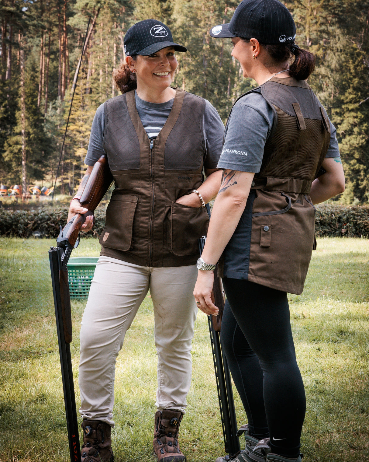 Parforce - Skydevest til damer med mesh-ryg