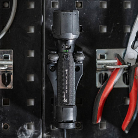 LEDLENSER - P7R Pro Lommelygte 2000 Lumen-8-XtraGrej