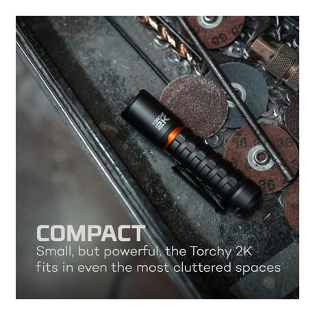 Nebo - Torchy 2k Genopladelig Lommelygte 2000 Lumen // Sølv-4-XtraGrej