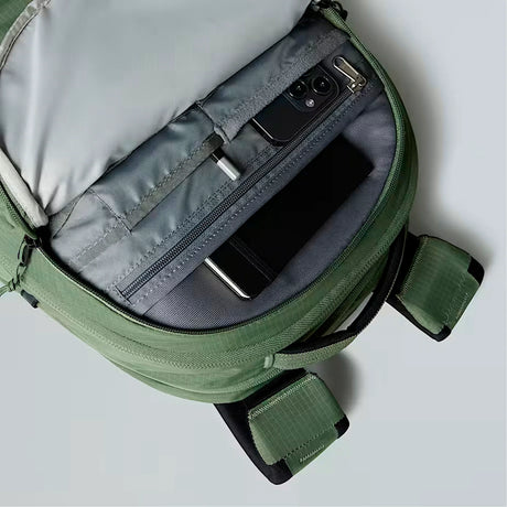 The North Face - Borealis Rygsæk 28L // Bark Mist/ Sort-3-XtraGrej